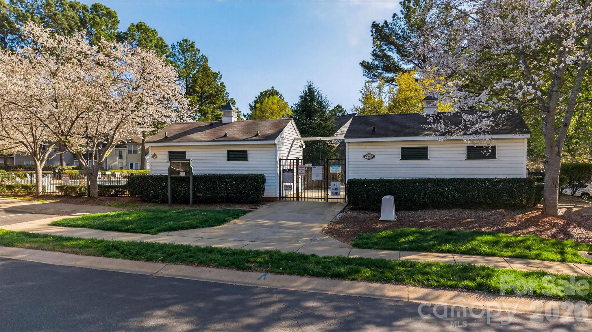 Huntington Ridge - Residential