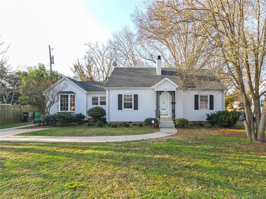 Minutes from Uptown, this charming cottage sits on a premier street in convenient and desirable Commonwealth Park. The home features gorgeous hardwood floors, thick moldings, and 2 wood-burning fireplaces. Updates include master suite with new bath and walk-in closet, new kitchen with white cabinets, stainless appliances, butcher block countertops, fresh paint, and new carpet in den. 2nd floor has 2 bedrooms and a full bath. Private fenced yard with a large brick is patio perfect for parties!