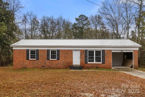 4679 Kickturn Road Heath Springs SC 29058