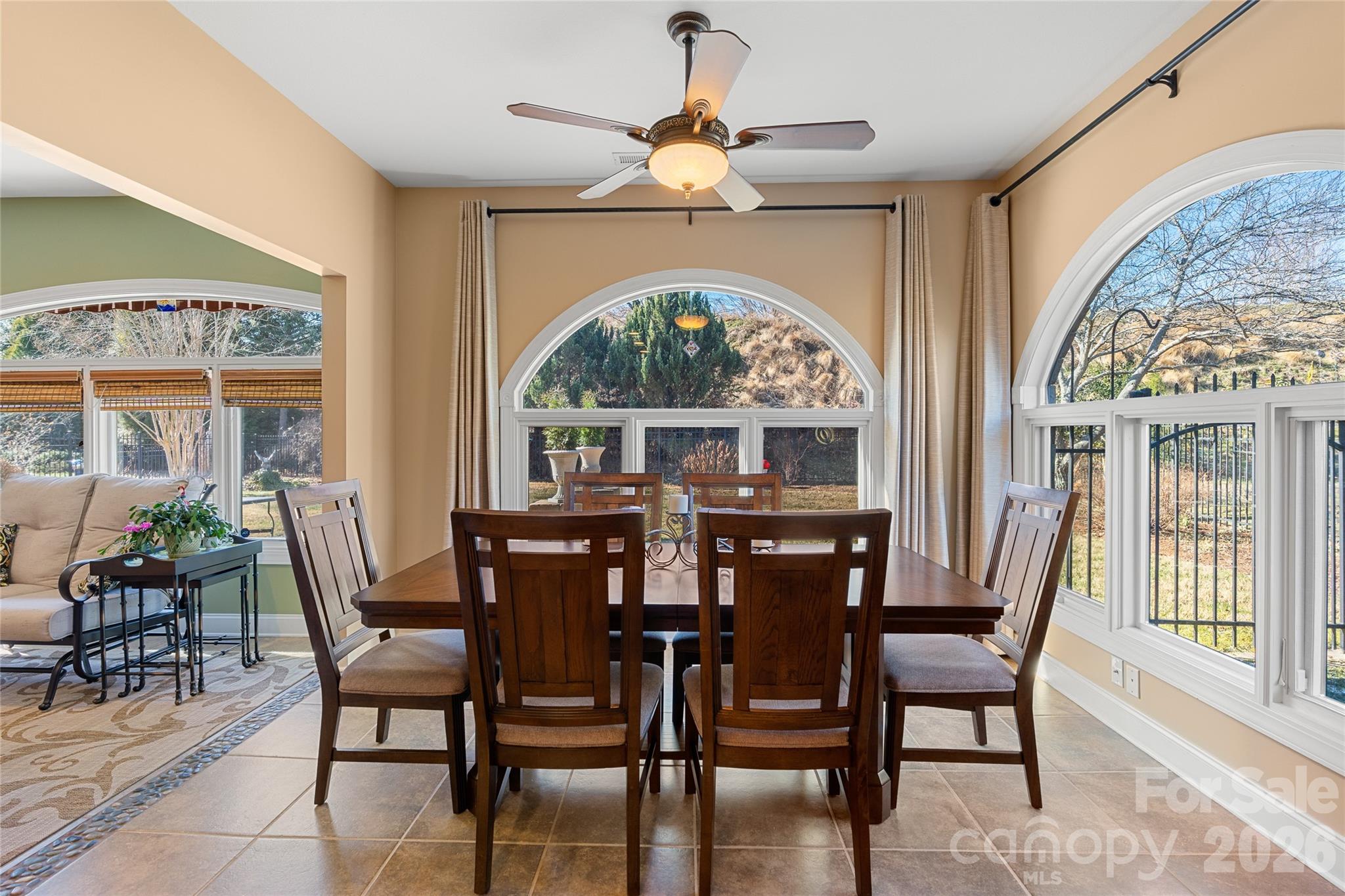 Bonito Ocaso in Crowell Farms - Residential