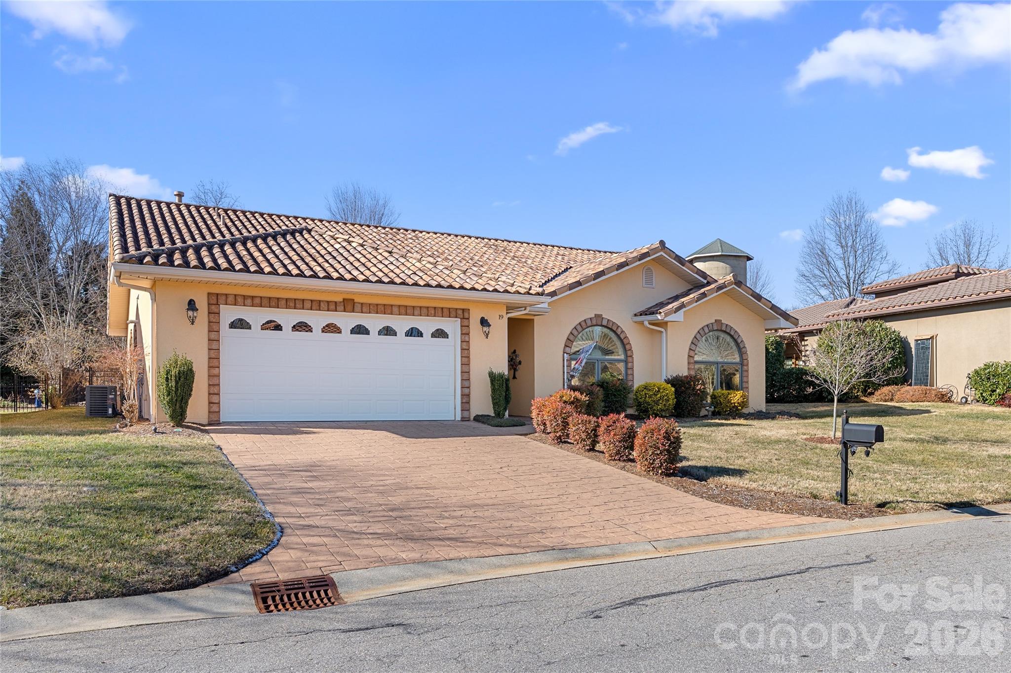 Bonito Ocaso in Crowell Farms - Residential