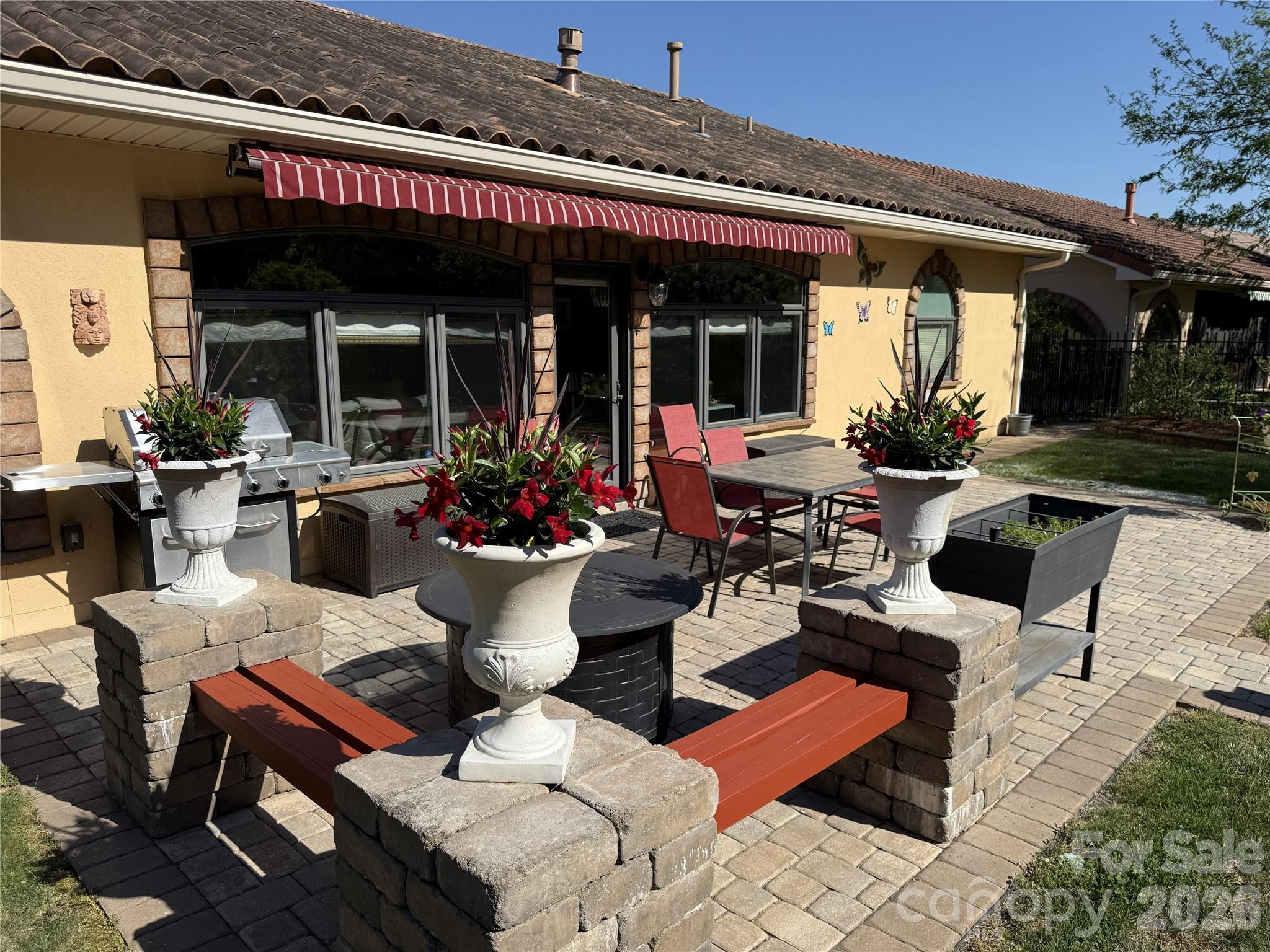 Bonito Ocaso in Crowell Farms - Residential