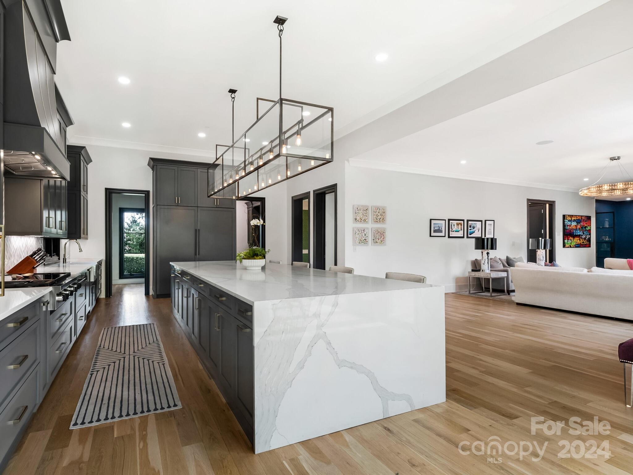 Seven Eagles - Residential