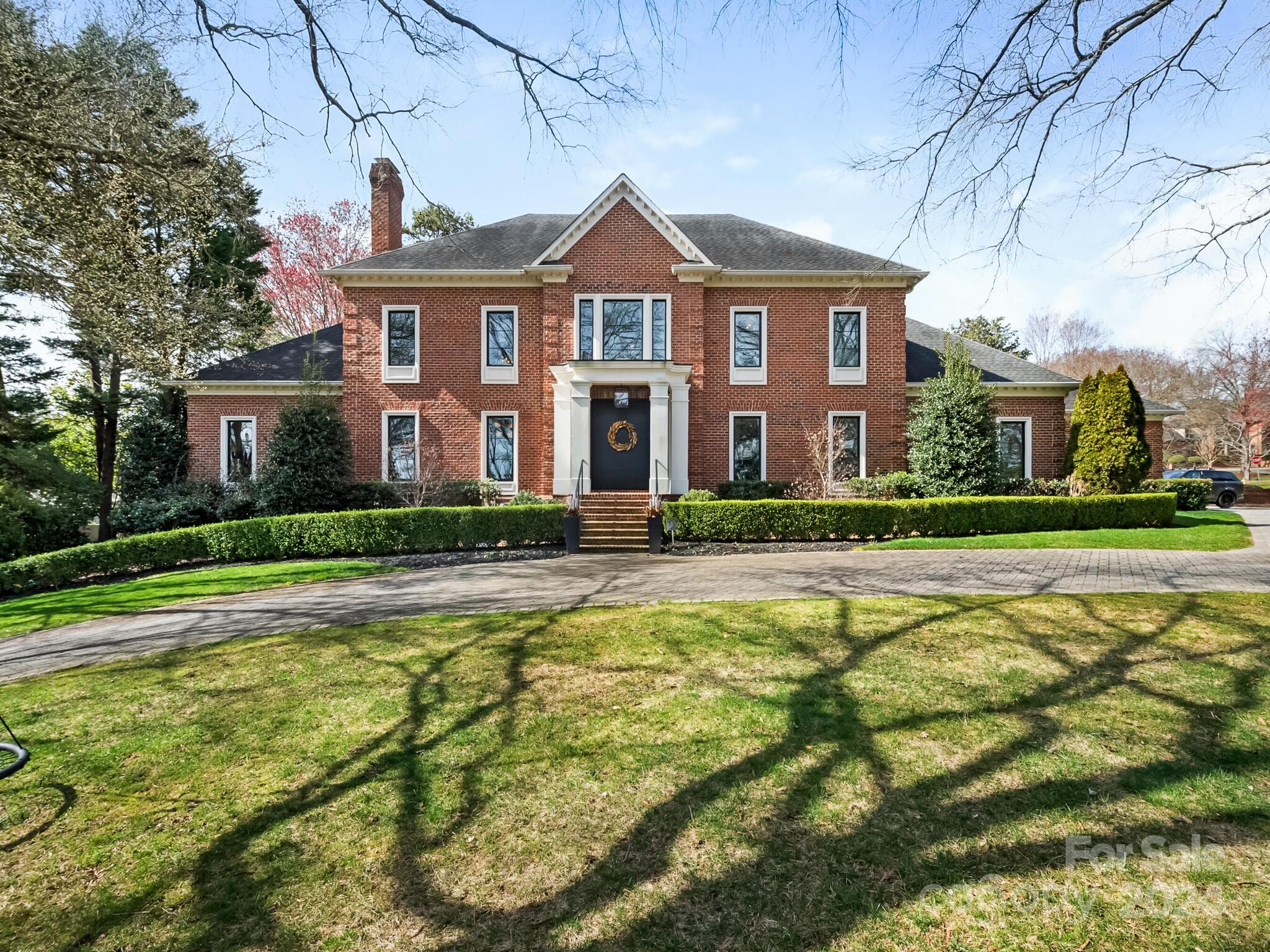 Seven Eagles - Residential