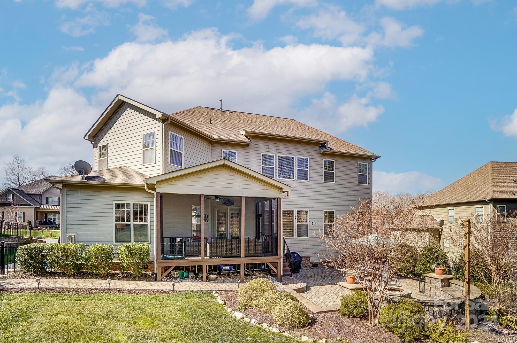 The Manors at Lake Ridge - Residential