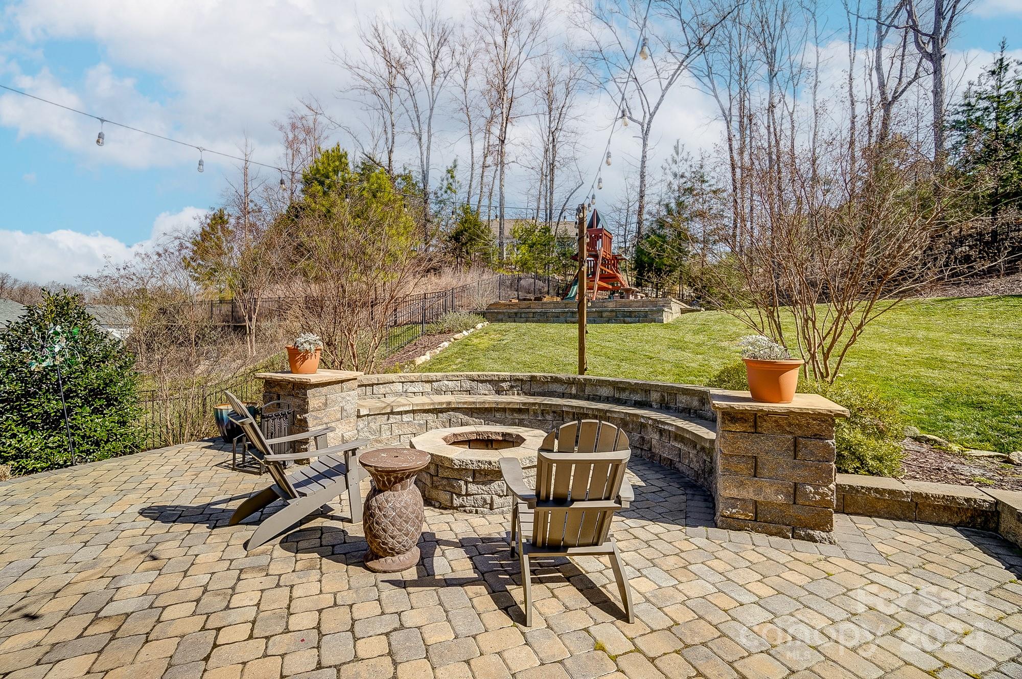 The Manors at Lake Ridge - Residential