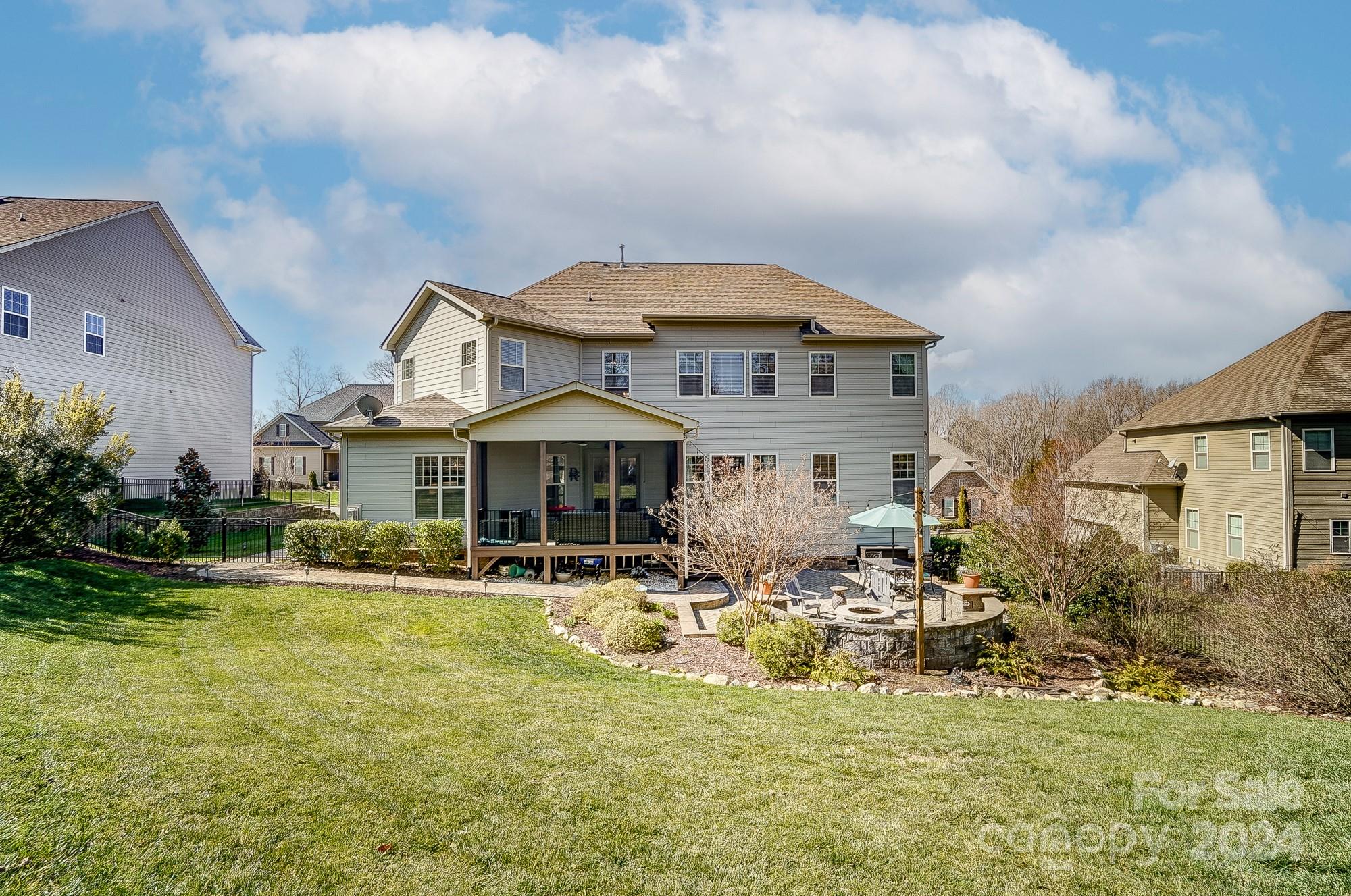 The Manors at Lake Ridge - Residential