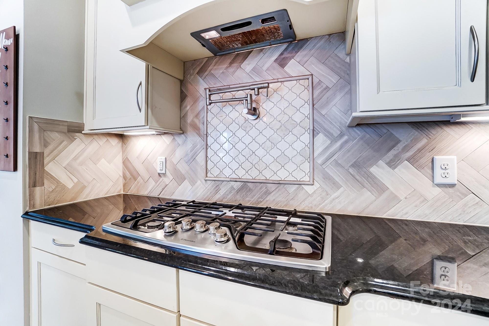 The Manors at Lake Ridge - Residential