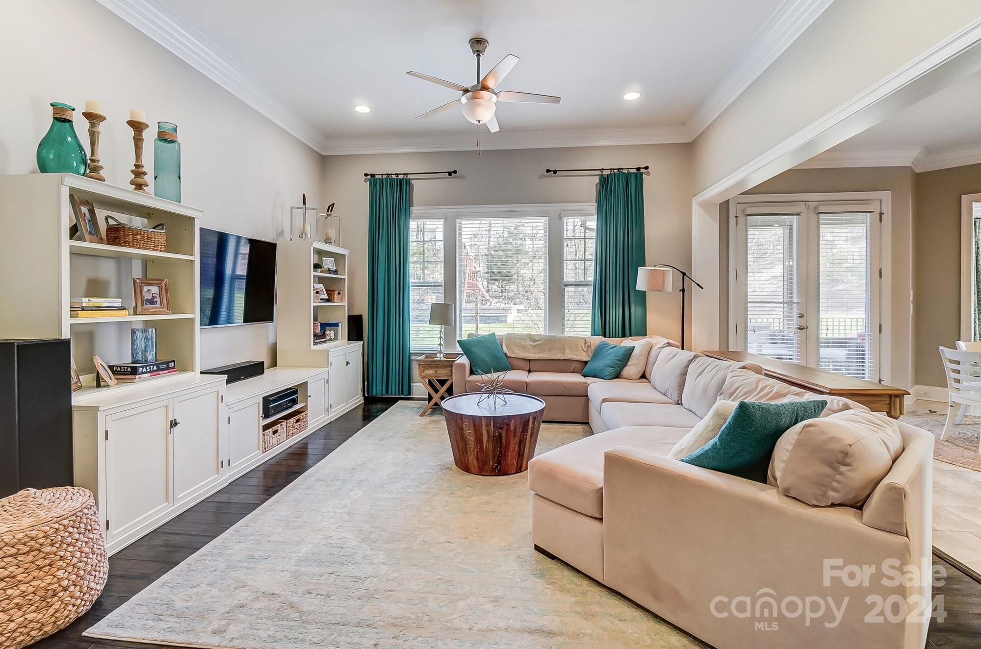 The Manors at Lake Ridge - Residential