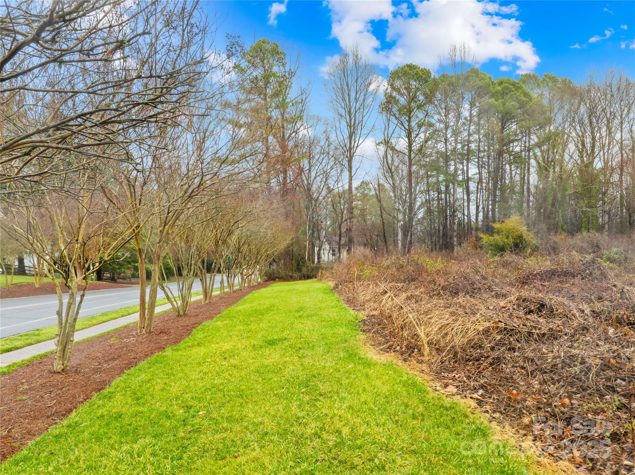 00 Stratton Farm Road