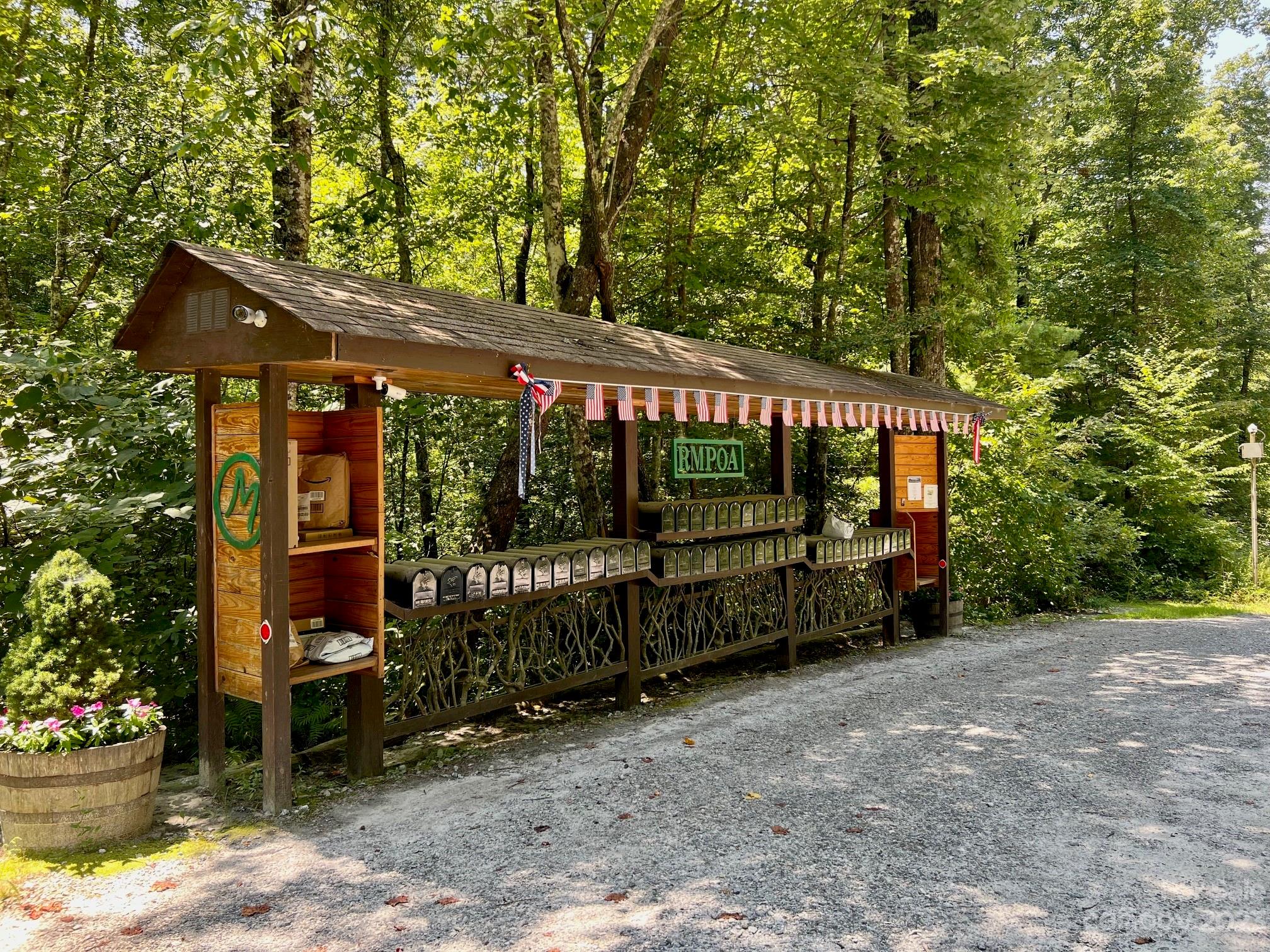 Round Mountain - Land