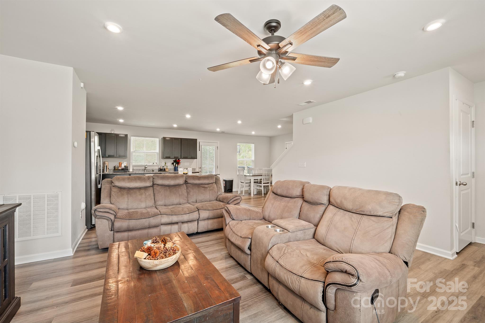 707 Pointe Andrews Drive SW