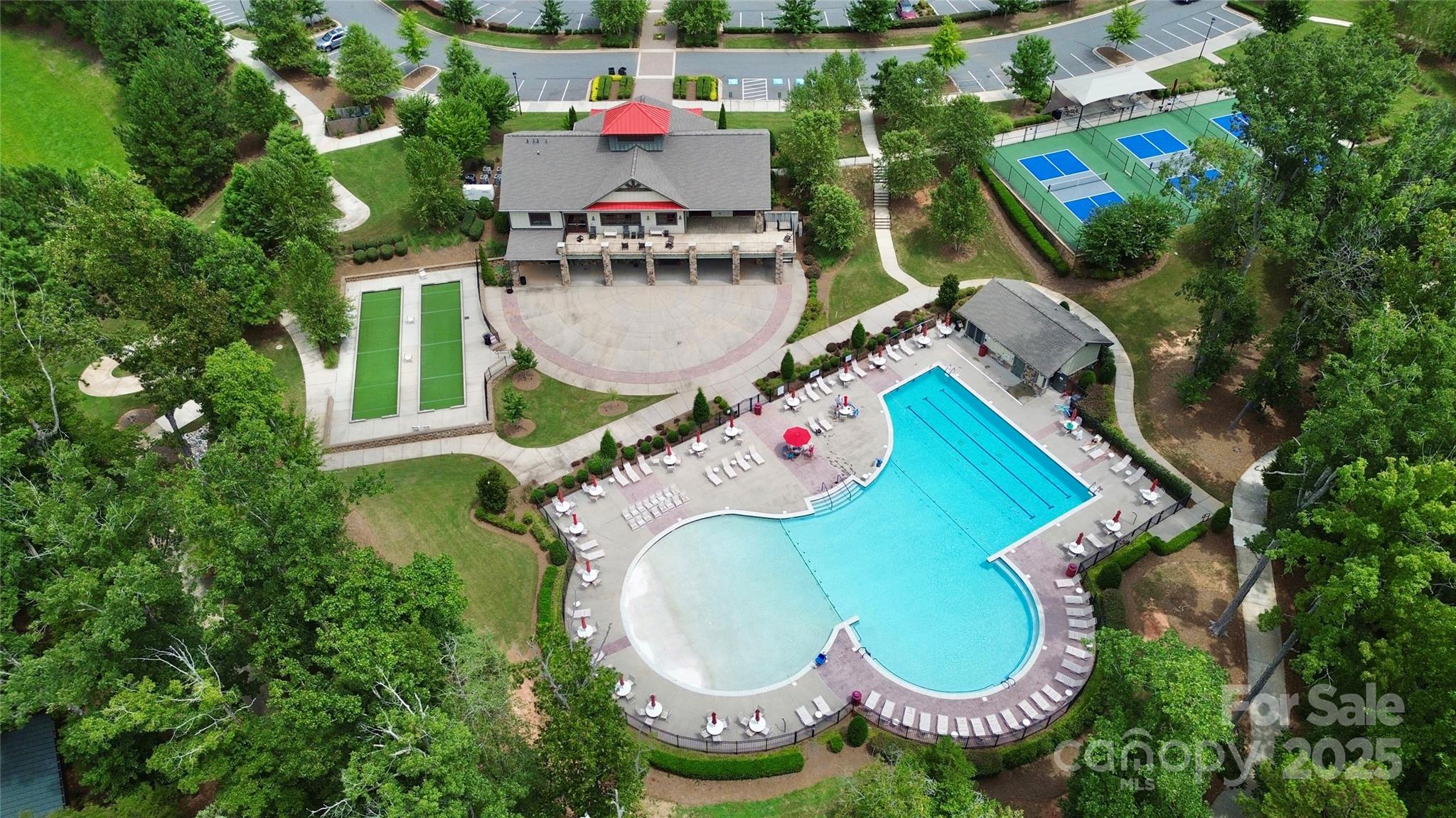 Tree Tops - Residential