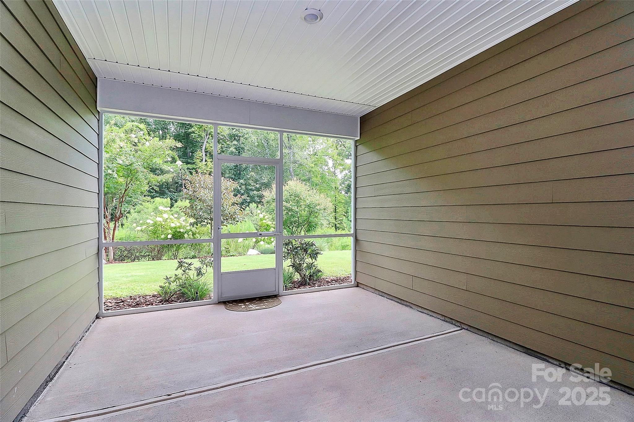 Tree Tops - Residential