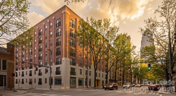 426 N TRYON ST # B2.1R, CHARLOTTE, NC 28202 - Image 840d2a83bfbf86936638892f854ff9c2/4138311143