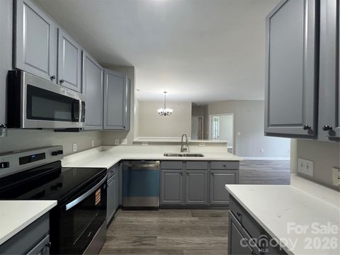 10676 Hill Point Court Charlotte NC 28262