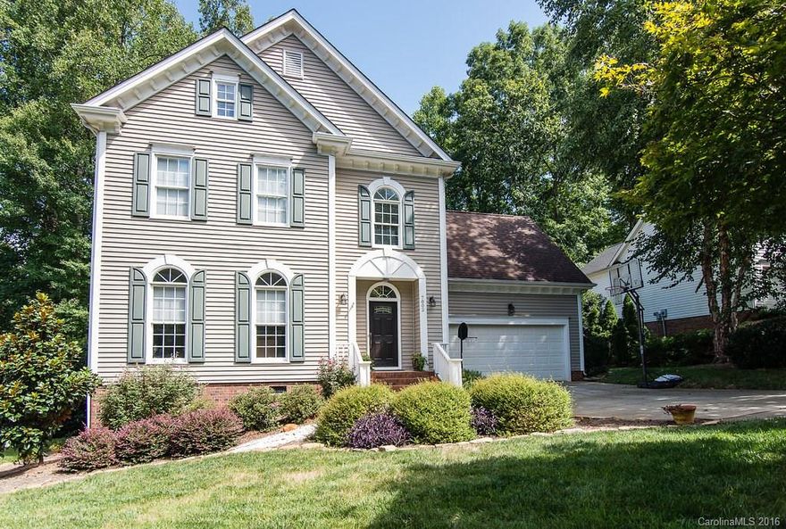 Move in ready Saussy Burbank home! This home is full of Southern Charm from the hardwood floor to the mature landscaping. New energy efficient front door, water heater (2011), dual zones for AC, custom kitchen backsplash and under cabinet lighting, granite counters, large laundry space, updated light fixtures/fans, updated bathrooms, new roof. Large bonus room. Deck and fenced in yard. LOCATION cannot be beat. Right off of Providence Road. Close to dining, shopping, entertainment/downtown Waxhaw