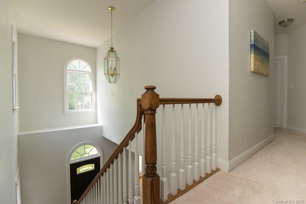 The Oaks On Providence - Residential