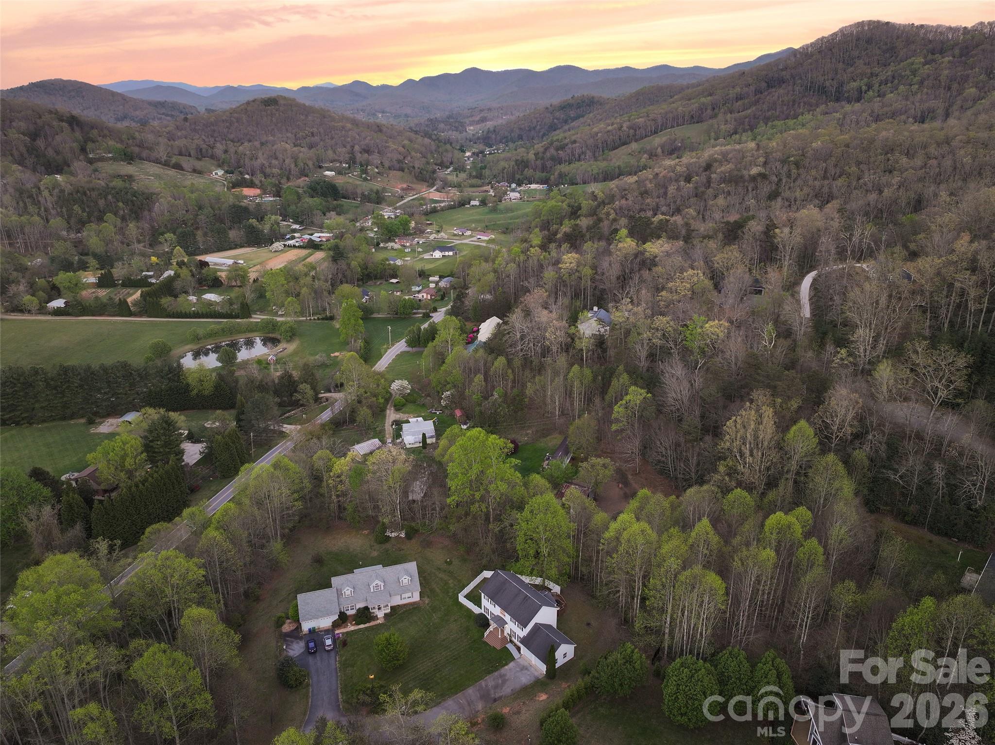 Ruth Villa - Residential