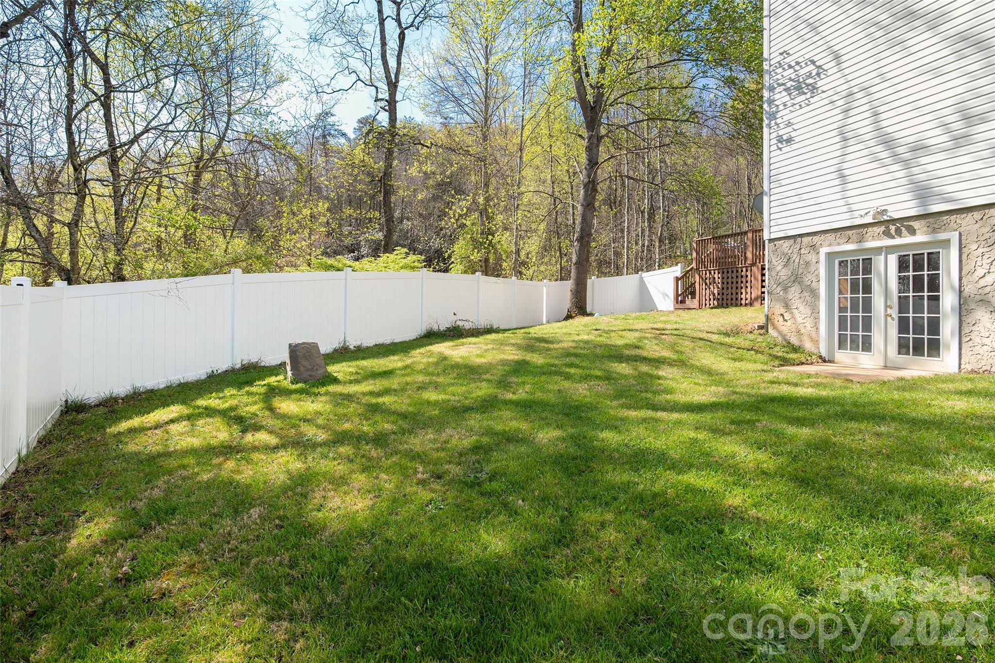 Ruth Villa - Residential