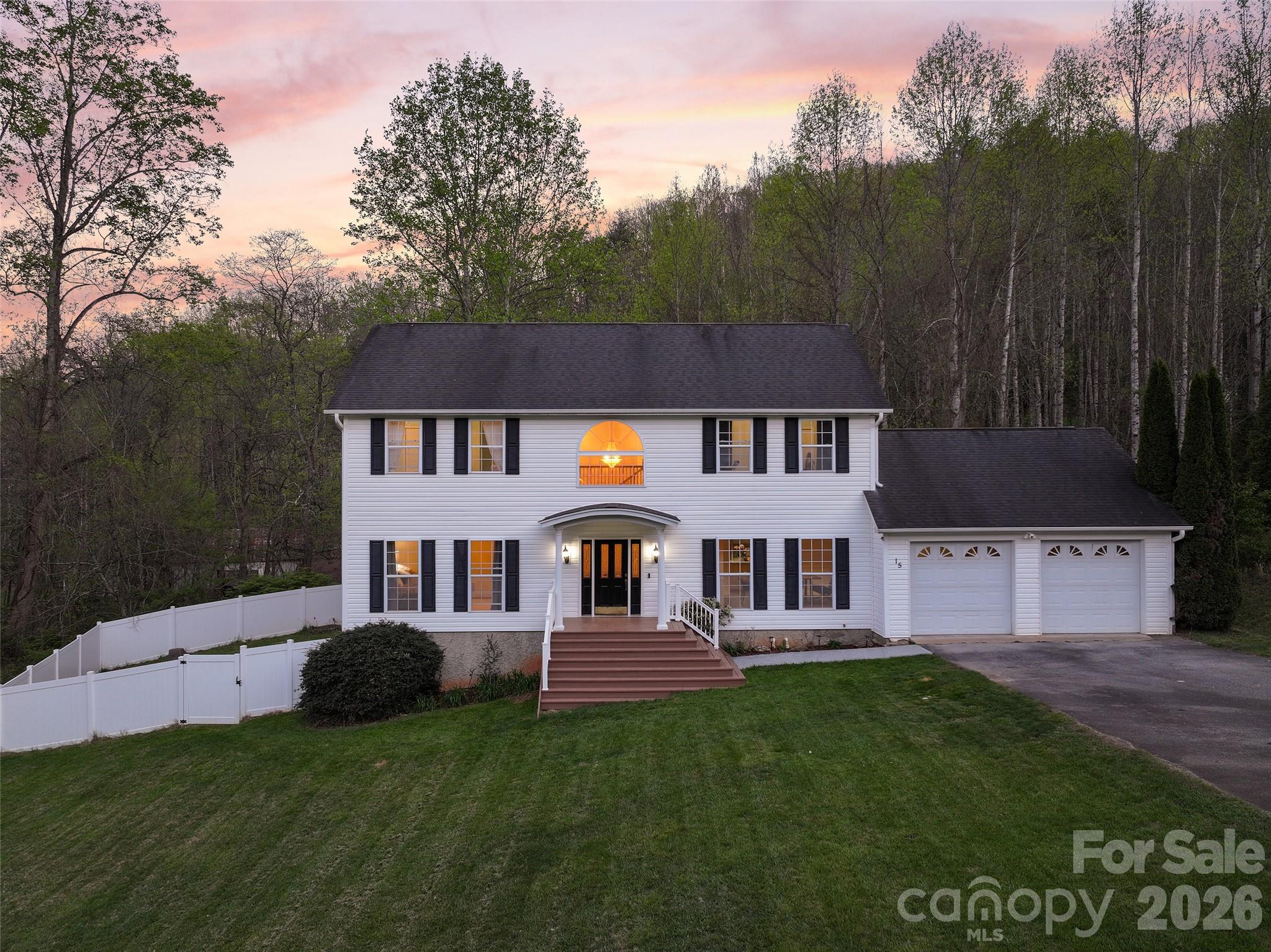 Ruth Villa - Residential