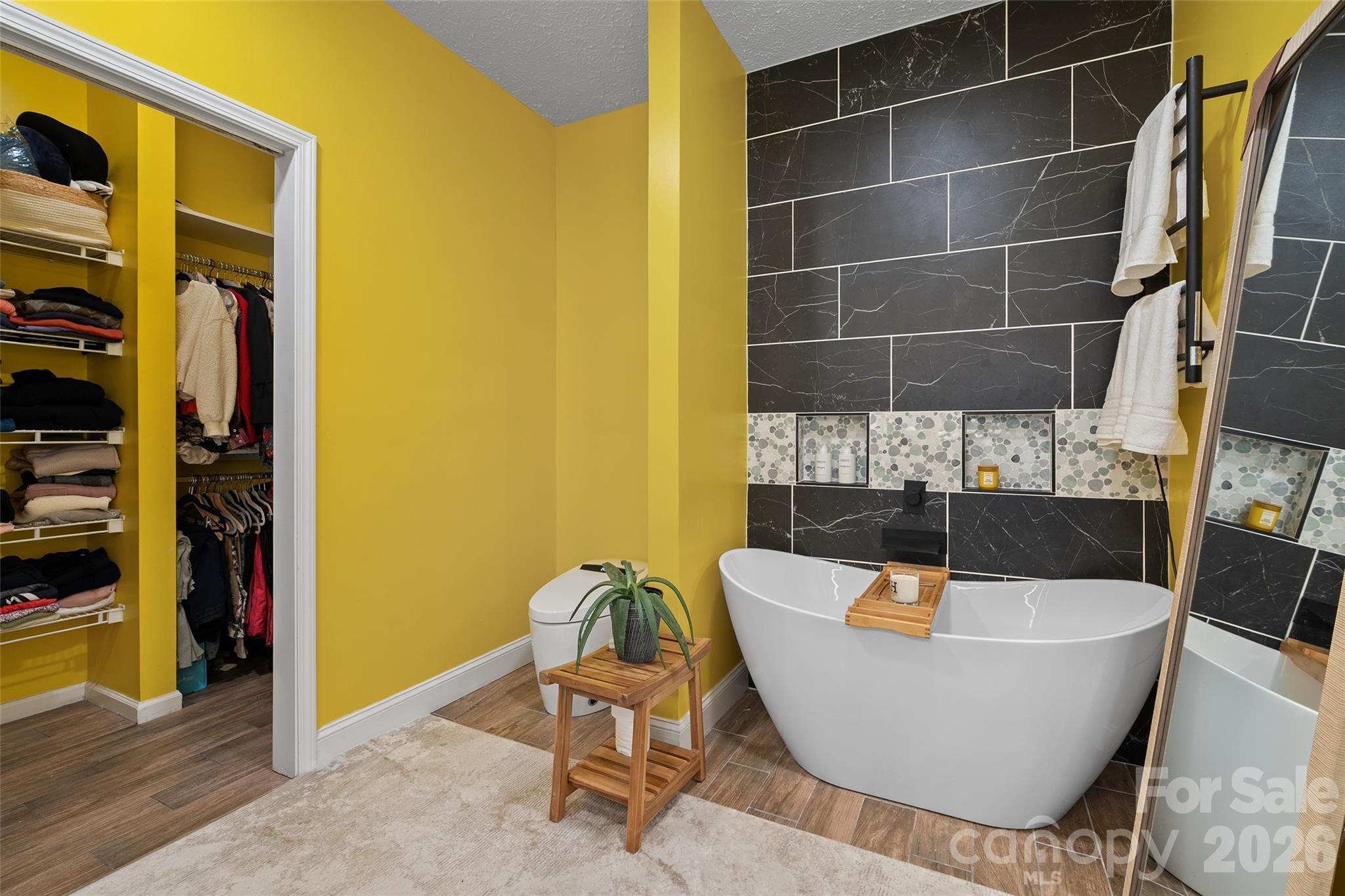 Ruth Villa - Residential