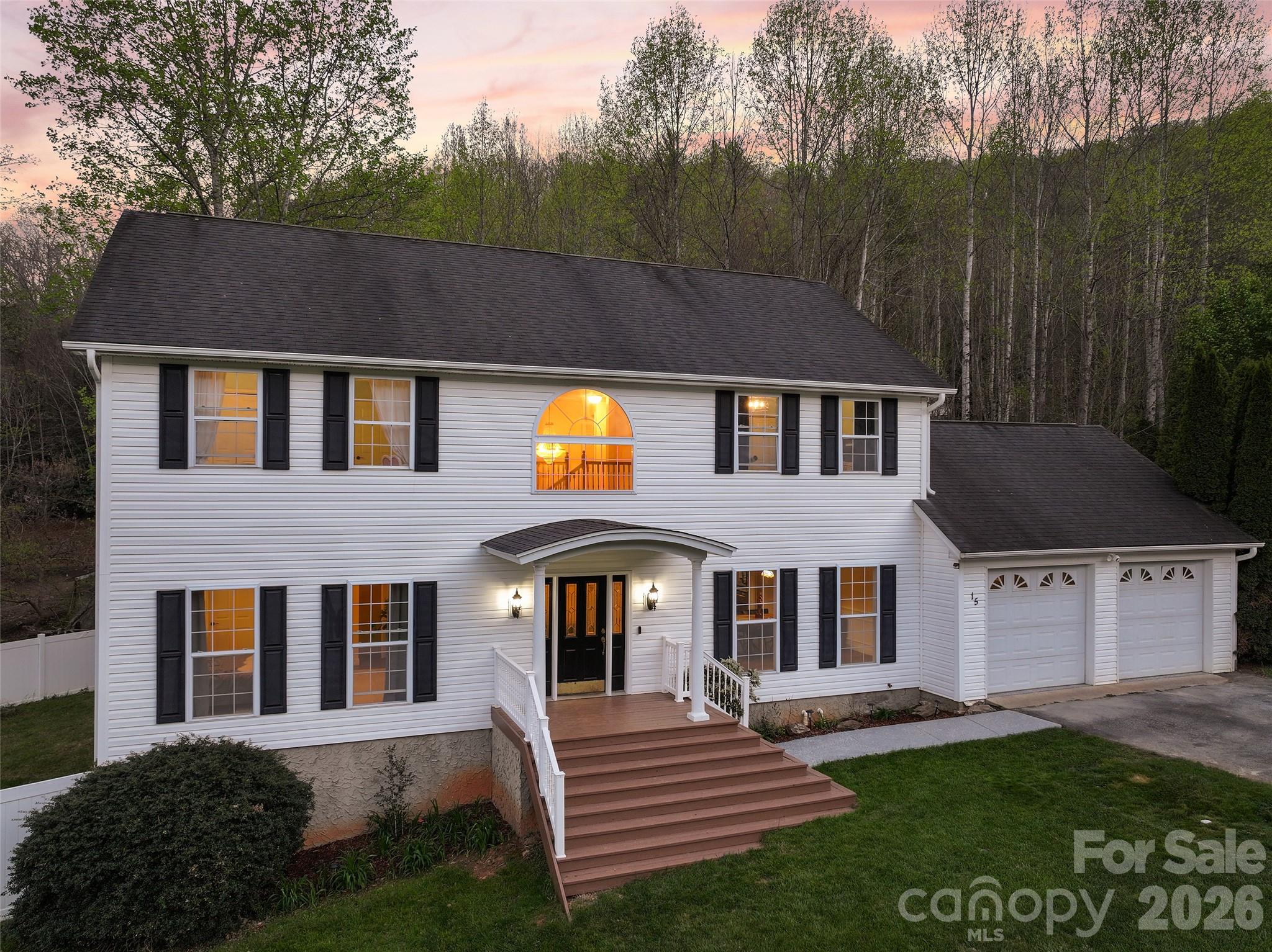 Ruth Villa - Residential