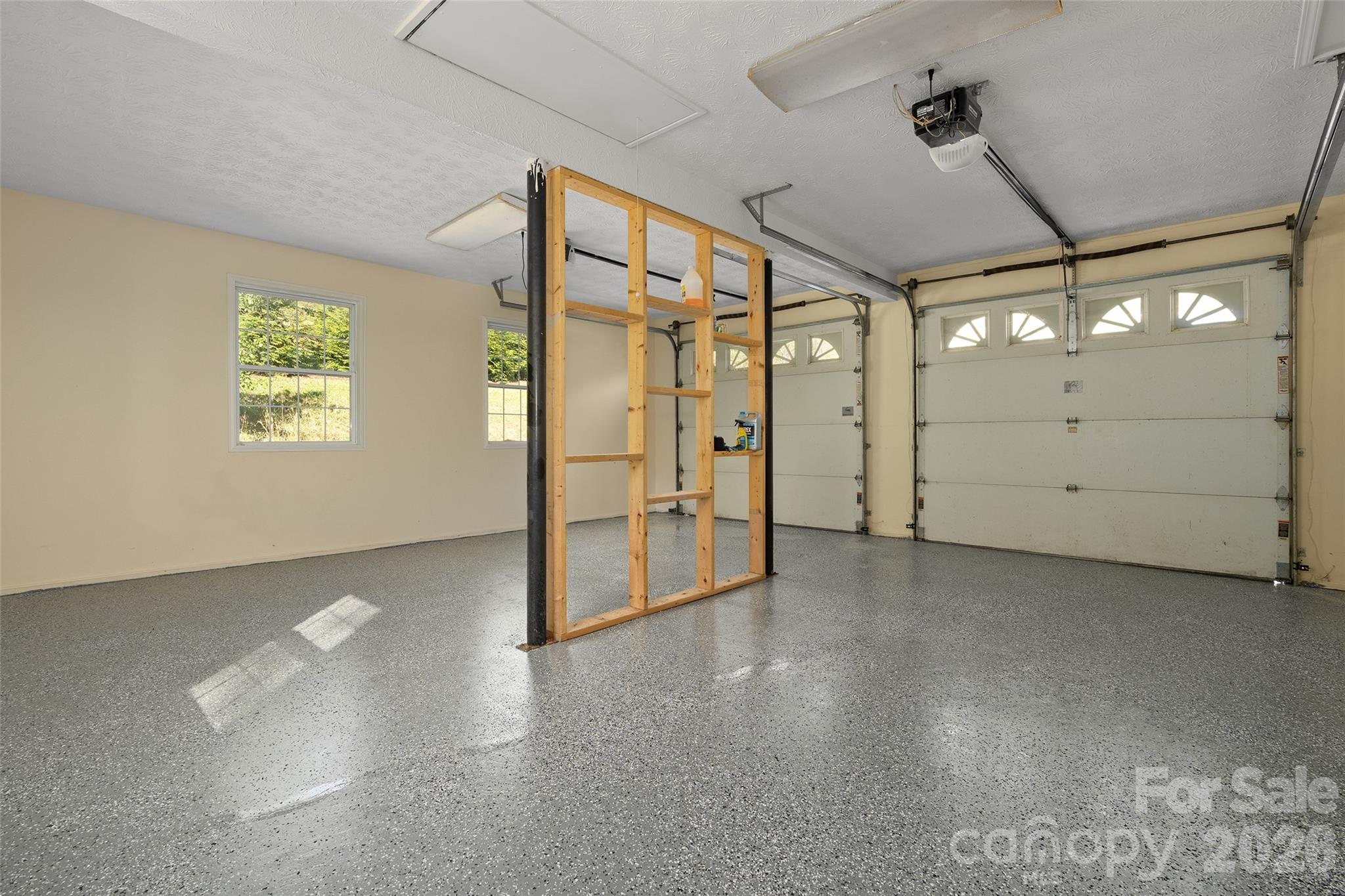 Ruth Villa - Residential