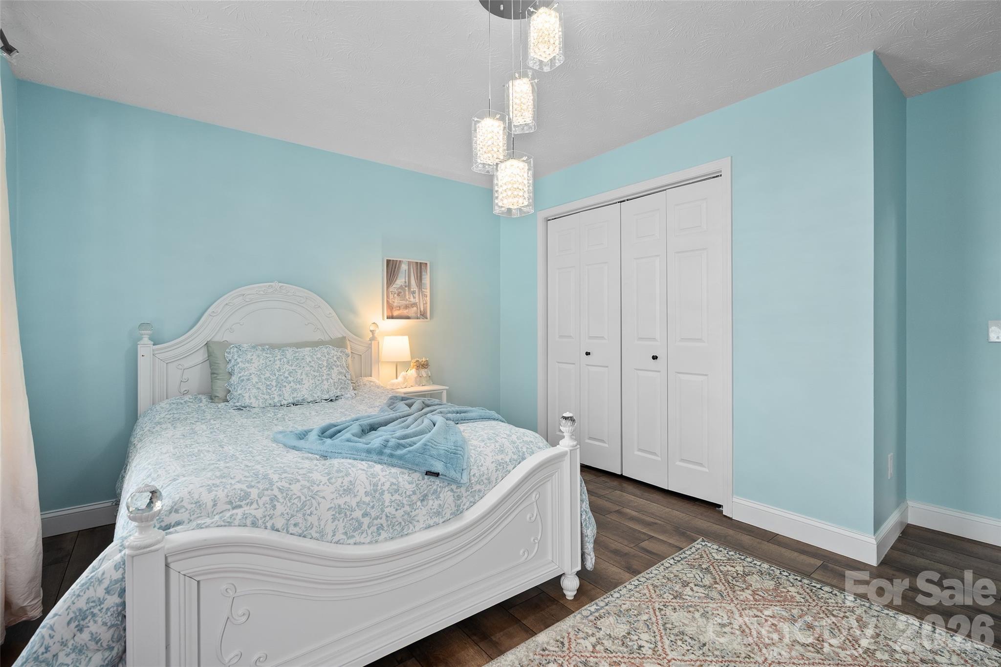 Ruth Villa - Residential