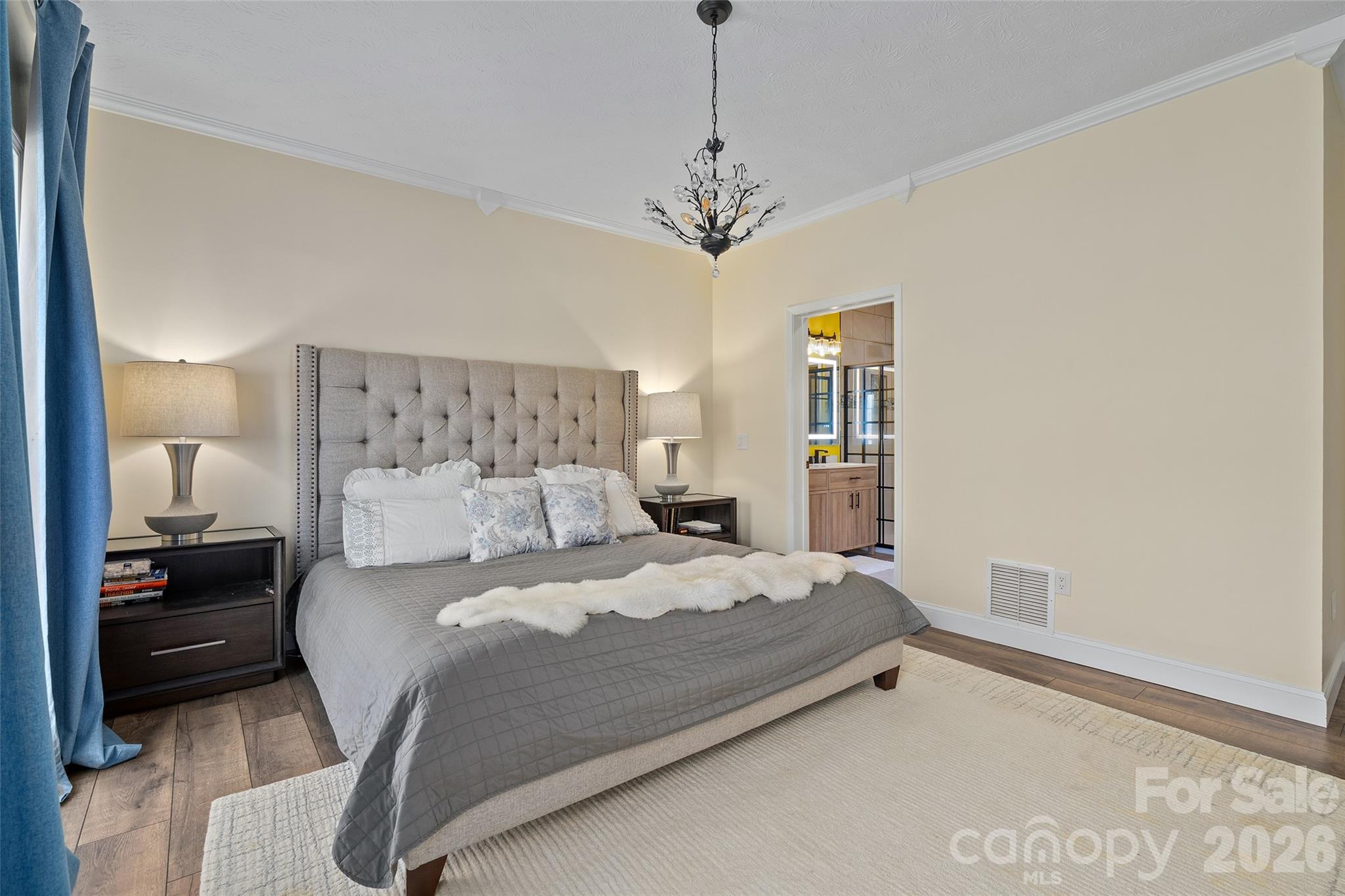 Ruth Villa - Residential