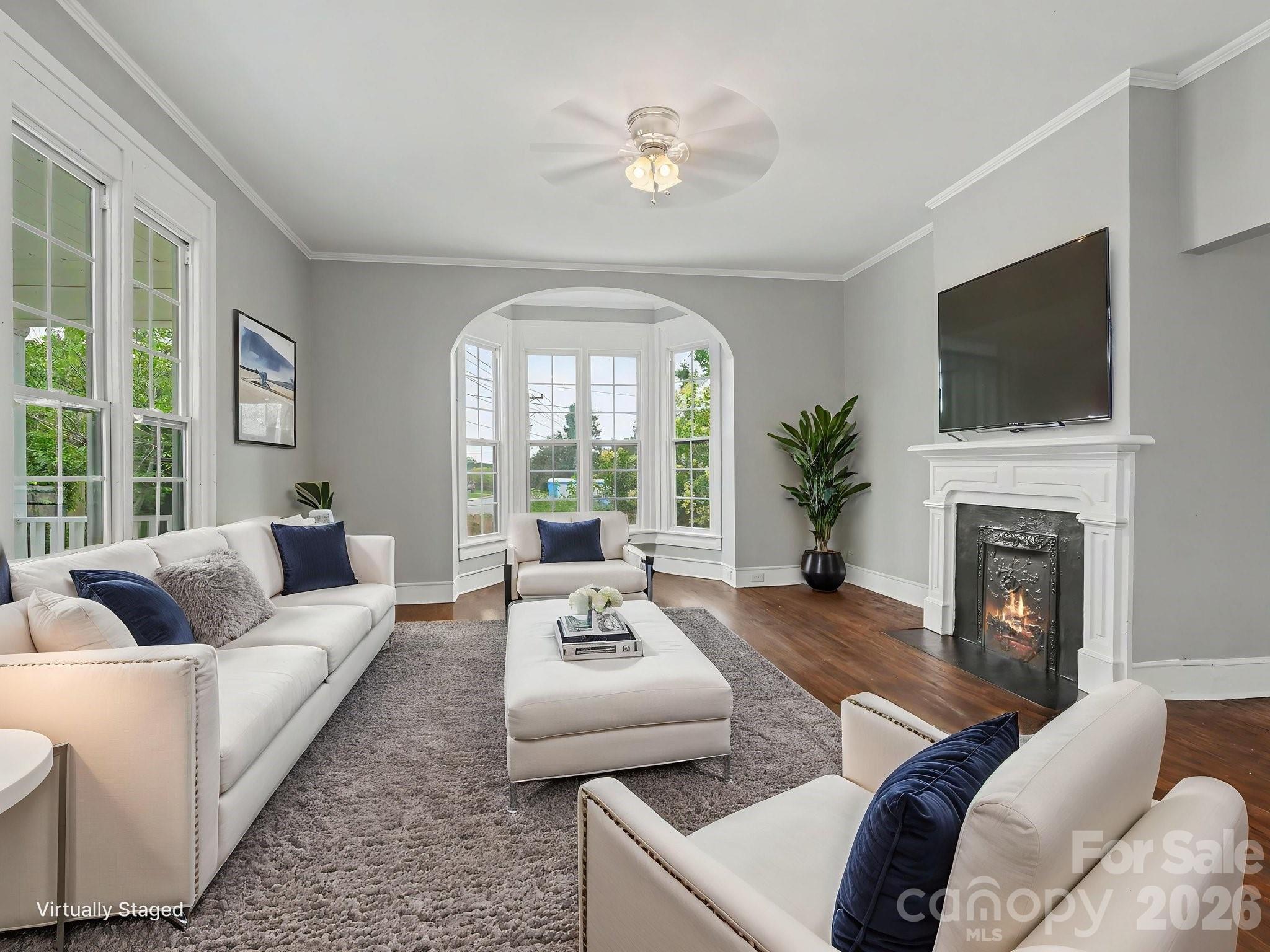 305 N White Street