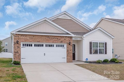 Photo of 9037 Remnick Drive, Gastonia, NC 28056 (MLS # 4310419)