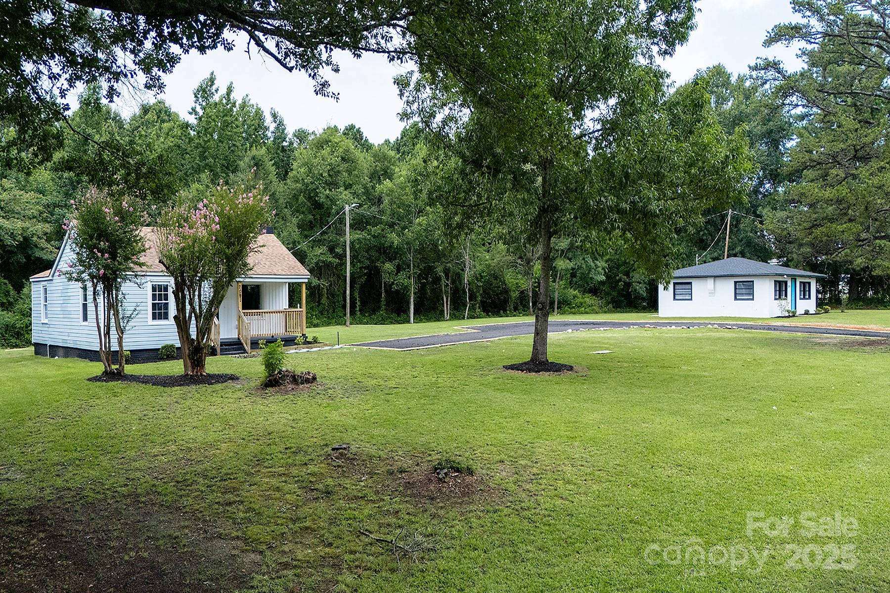 2091 & 2095 Catawba River Road