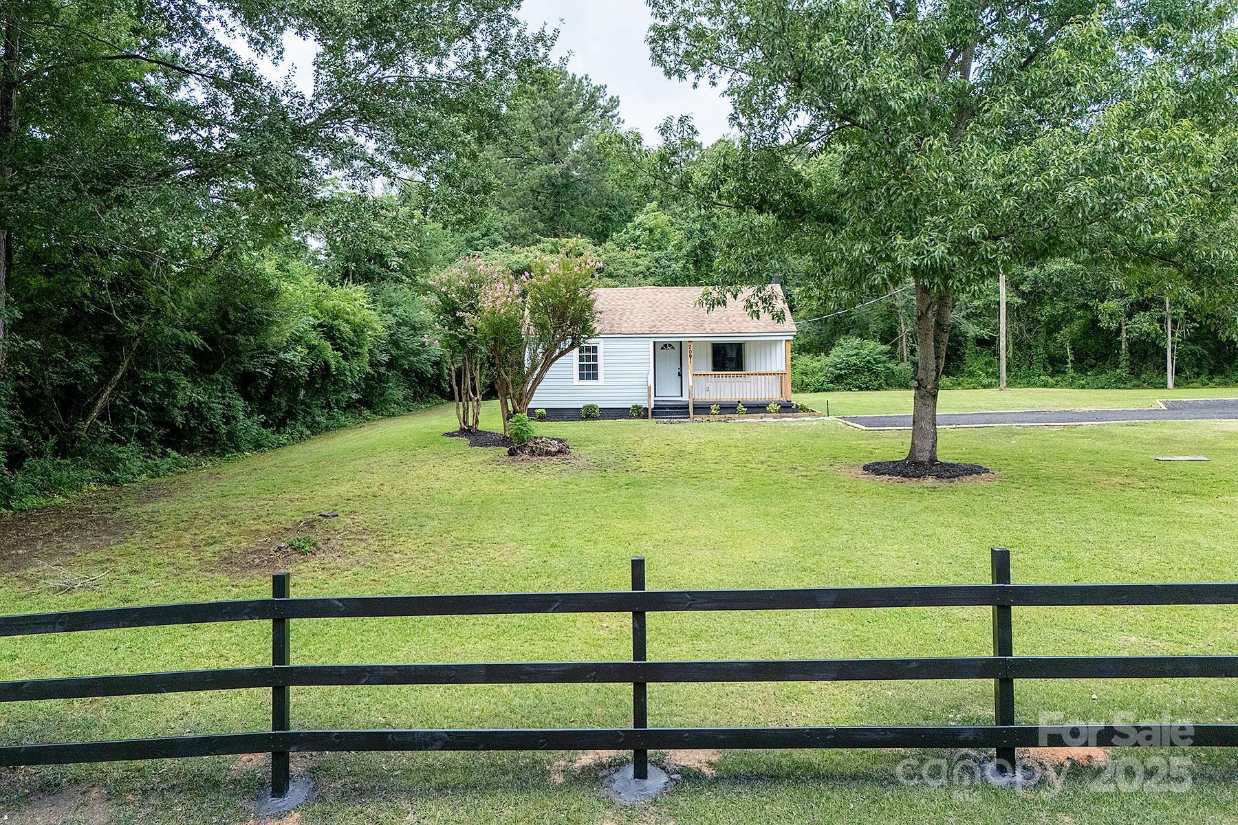 2091 & 2095 Catawba River Road