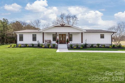 11956 Sam Black Road Midland NC 28107