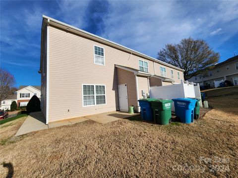 A home in Pineville