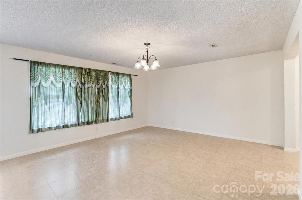 2809 Trestle Court SW