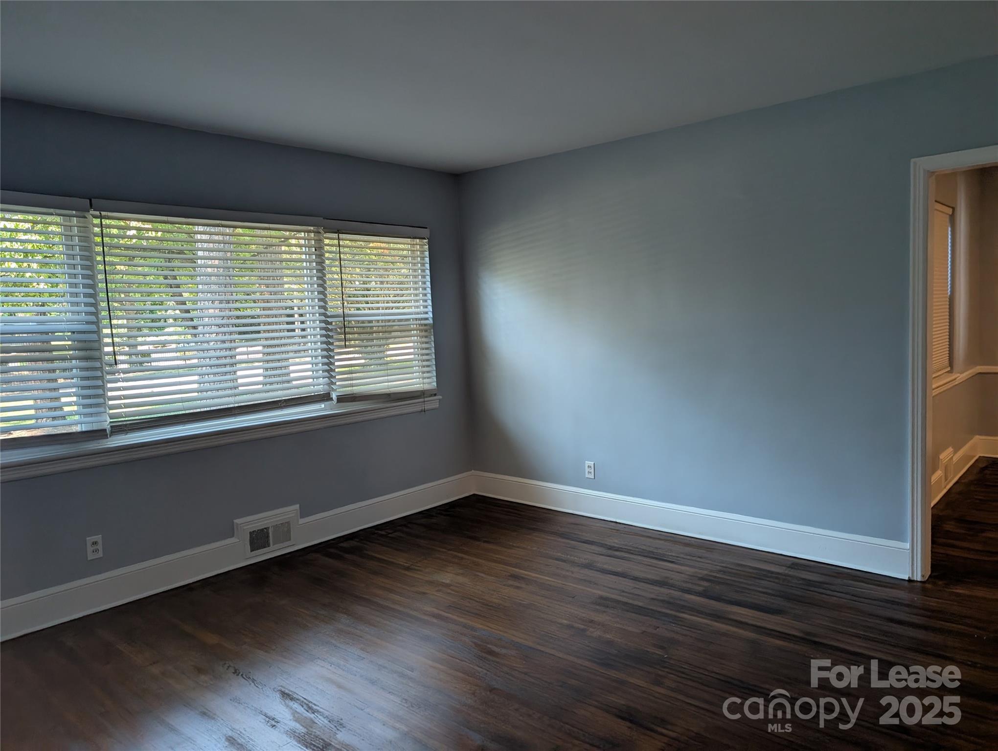 Commonwealth - Residential Lease