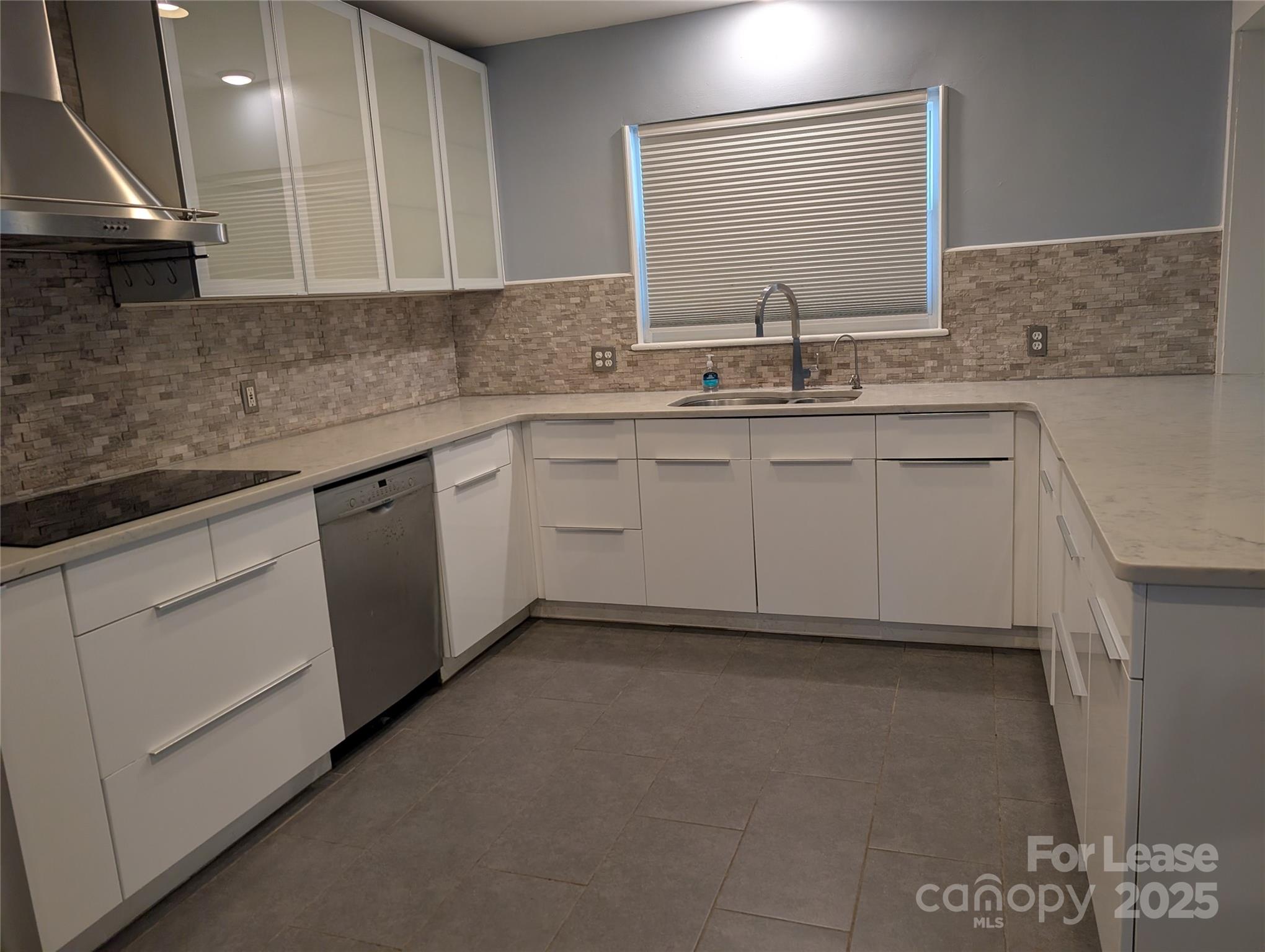 Commonwealth - Residential Lease