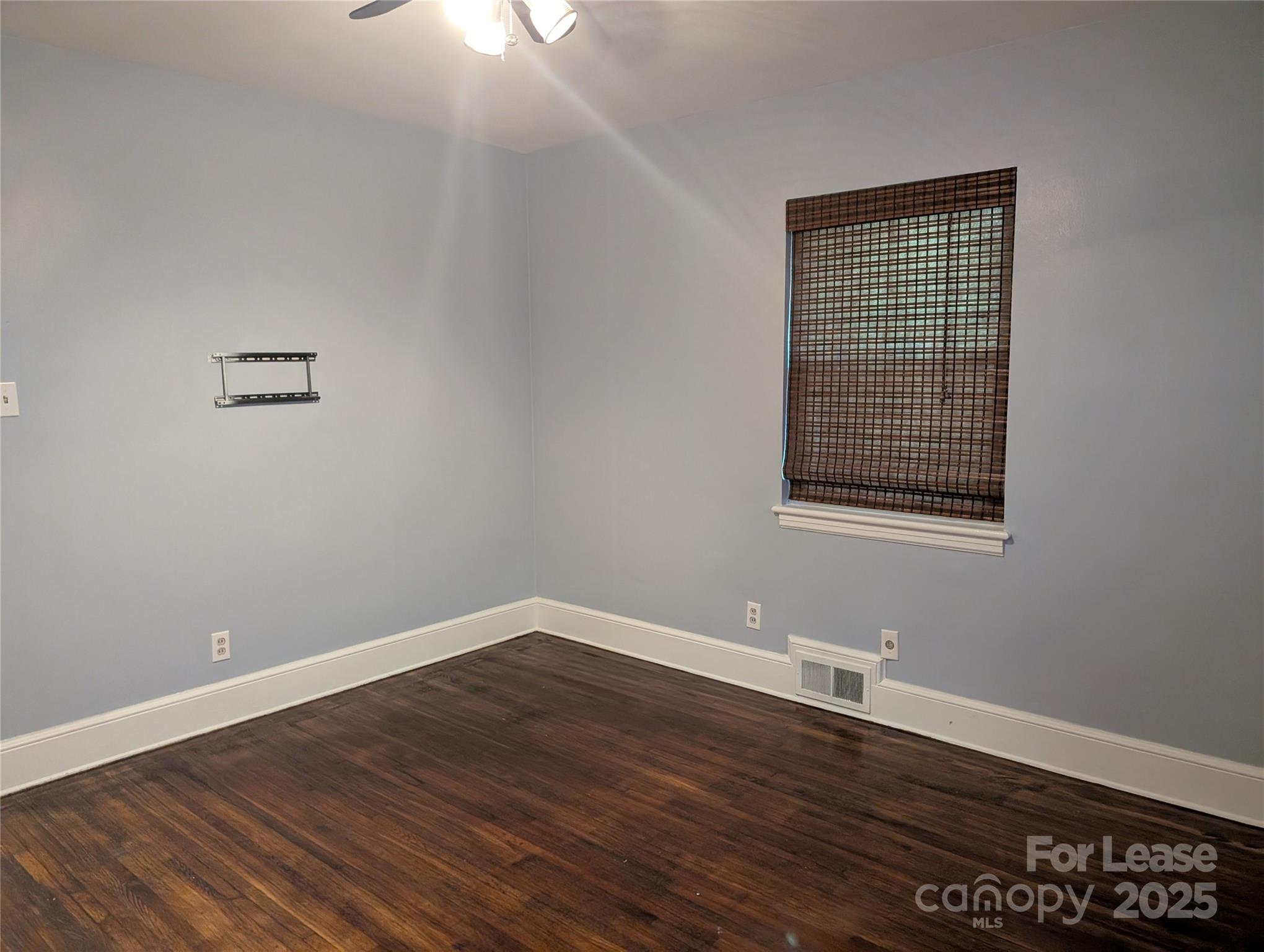 Commonwealth - Residential Lease