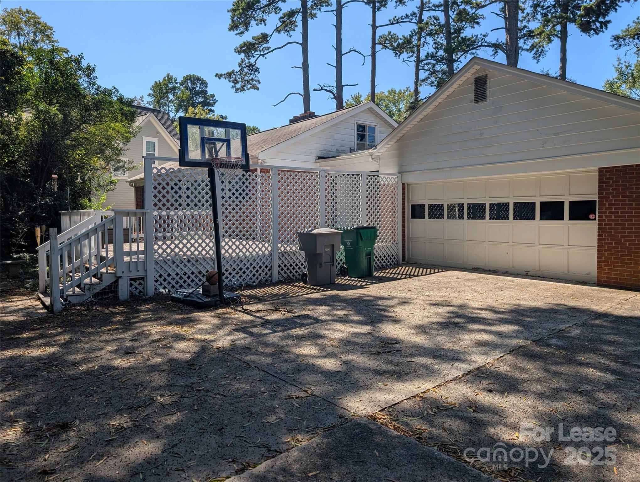 Commonwealth - Residential Lease