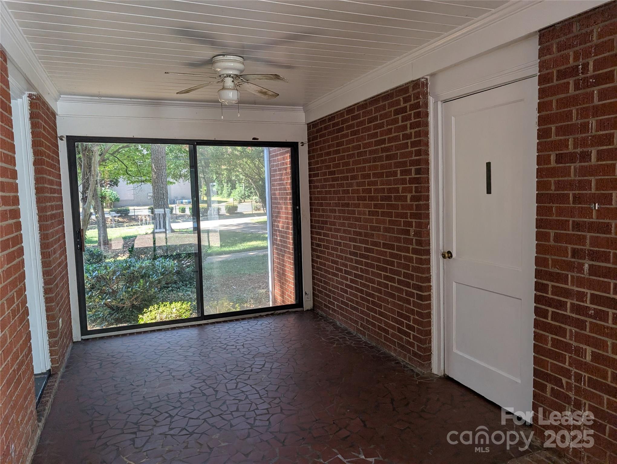 Commonwealth - Residential Lease