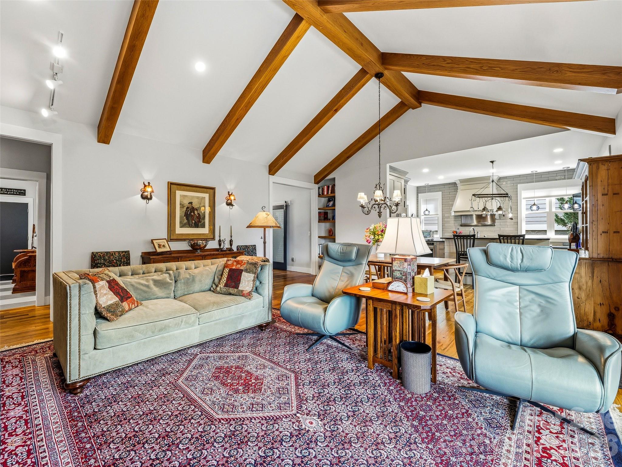 Cummings Cove - Residential