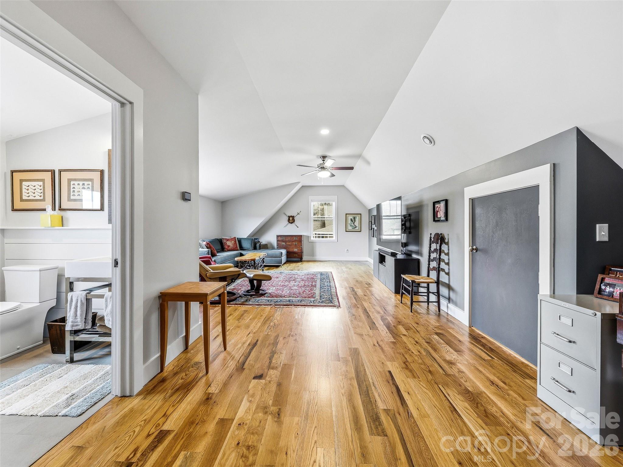 Cummings Cove - Residential