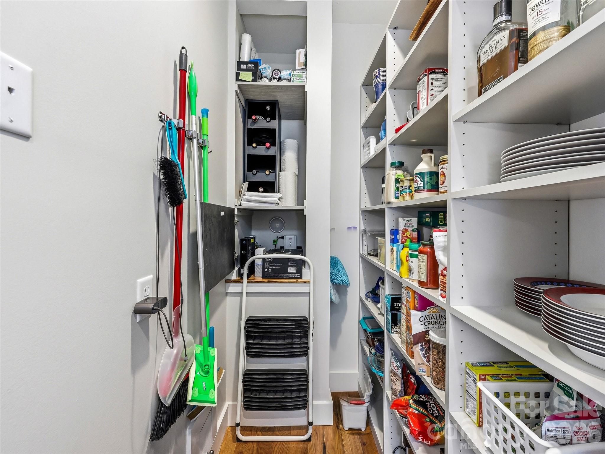 Cummings Cove - Residential