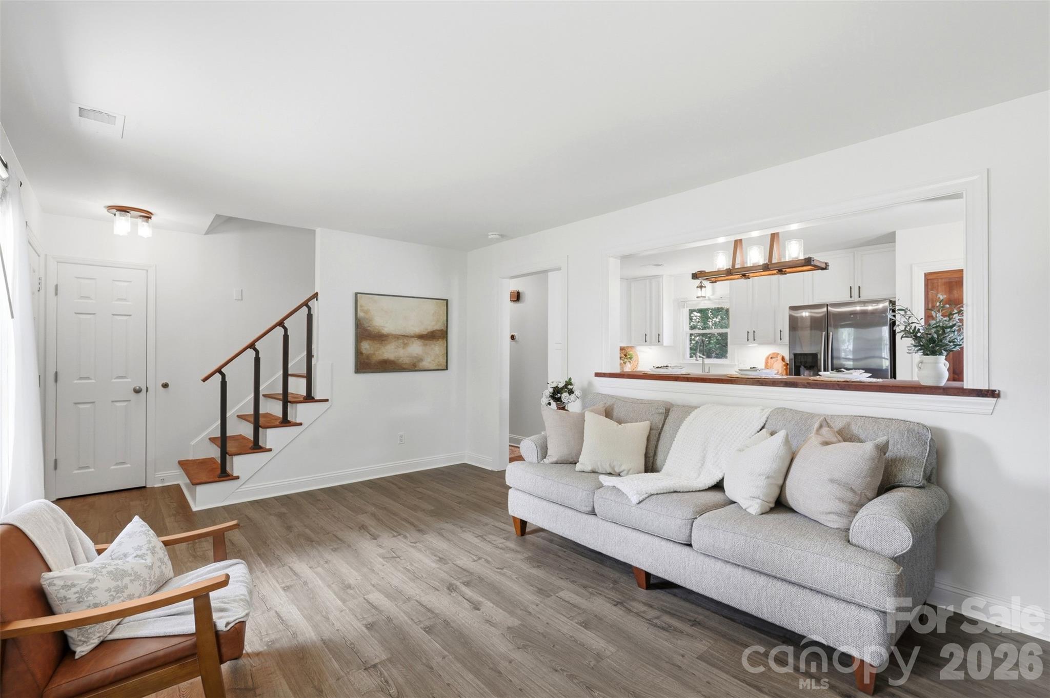 9418 Split Rail Lane
