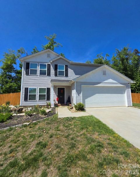 Photo of 1511 Oriole Drive, Asheboro, NC 27203 (MLS # 4375799)