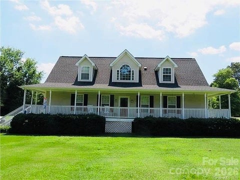 Photo of 1945 Rhyne Road, Dallas, NC 28034 (MLS # 4411836)