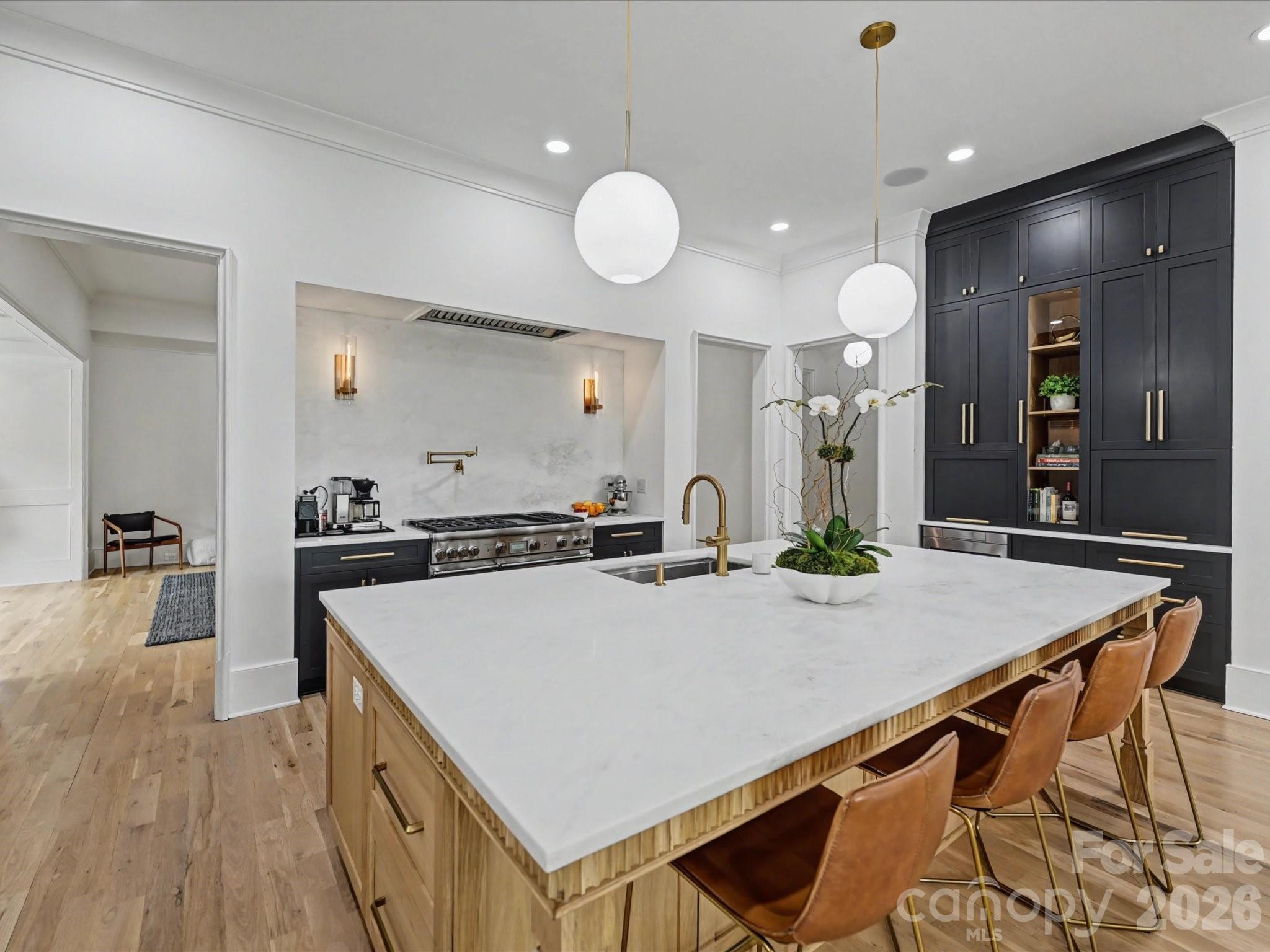 Myers Park Manor - Residential