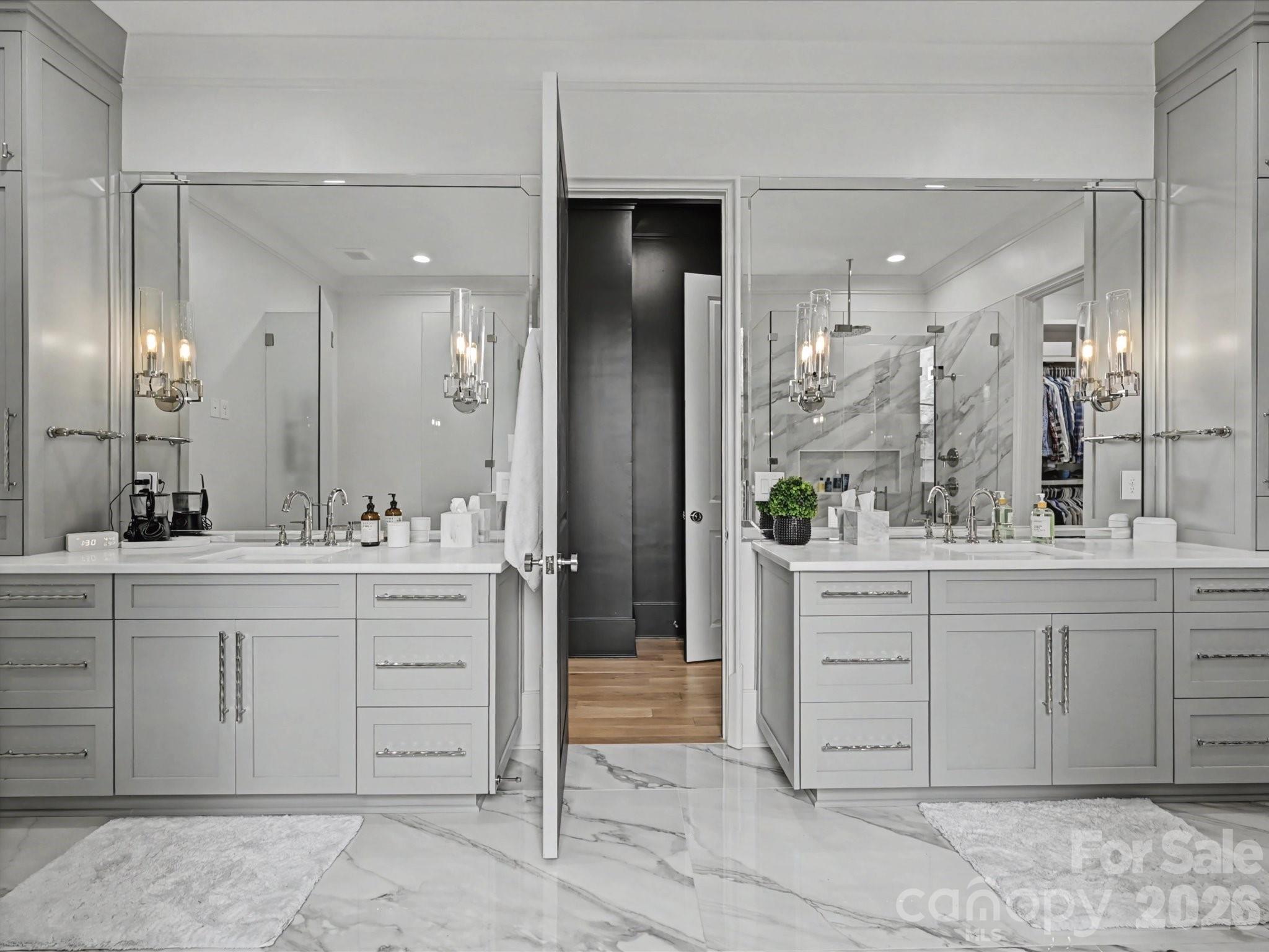 Myers Park Manor - Residential